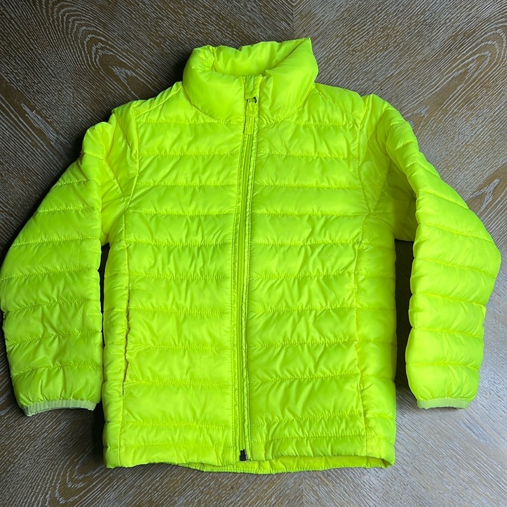 AMAZON ESSENTIALS Neon Yellow Kid’s Puffer Jacket 4-5